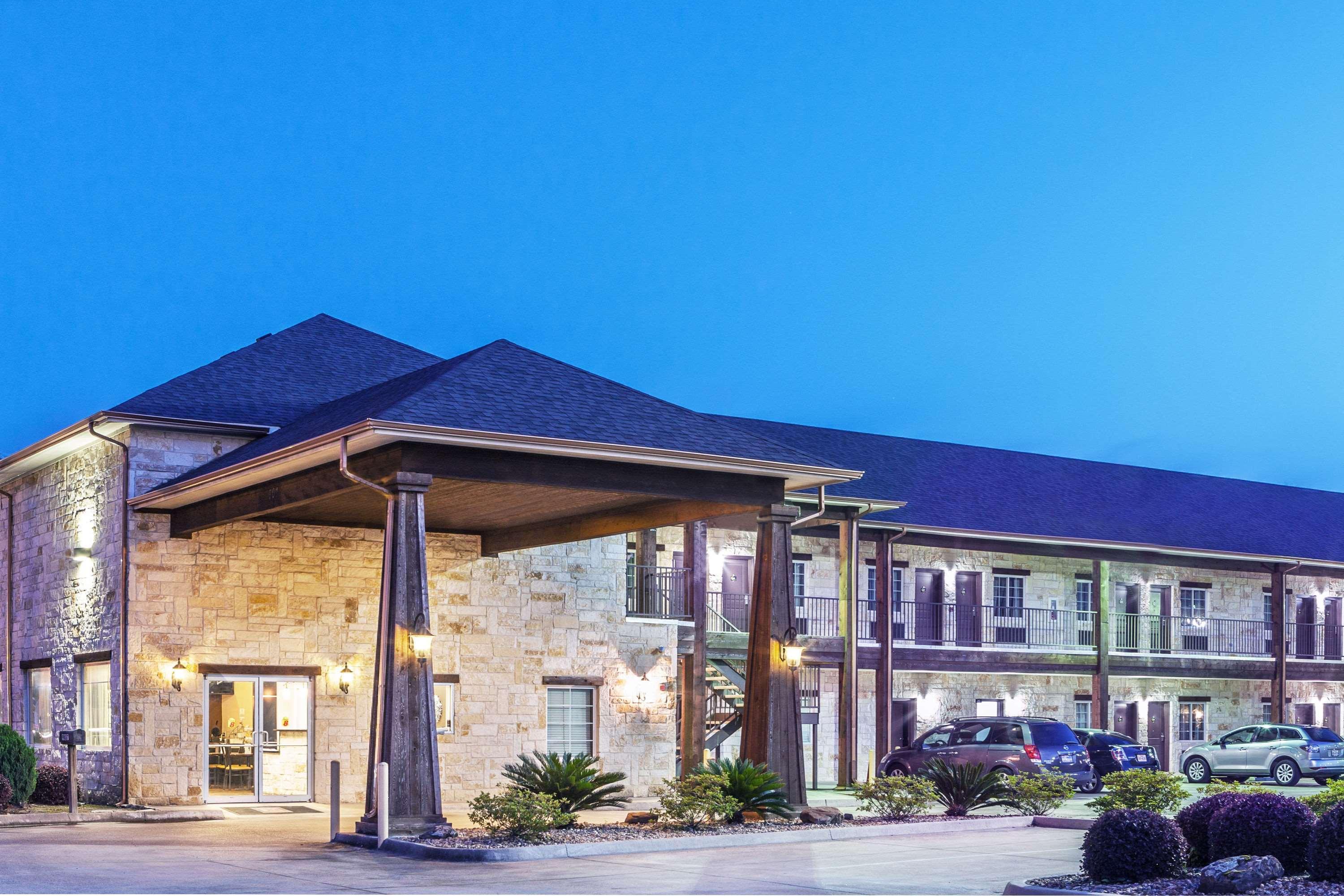 Motel Super 8 By Wyndham Center Exterior foto